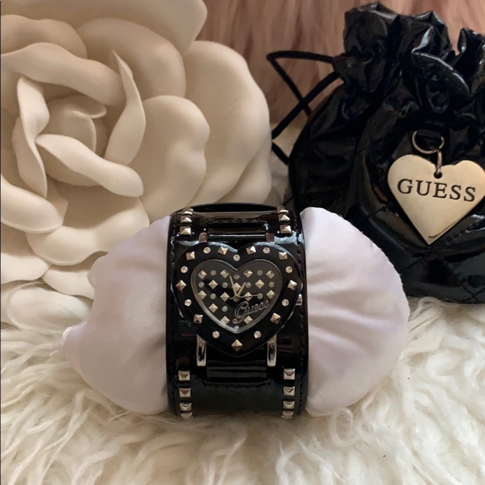 🖤Gorgeous Guess Watch🖤